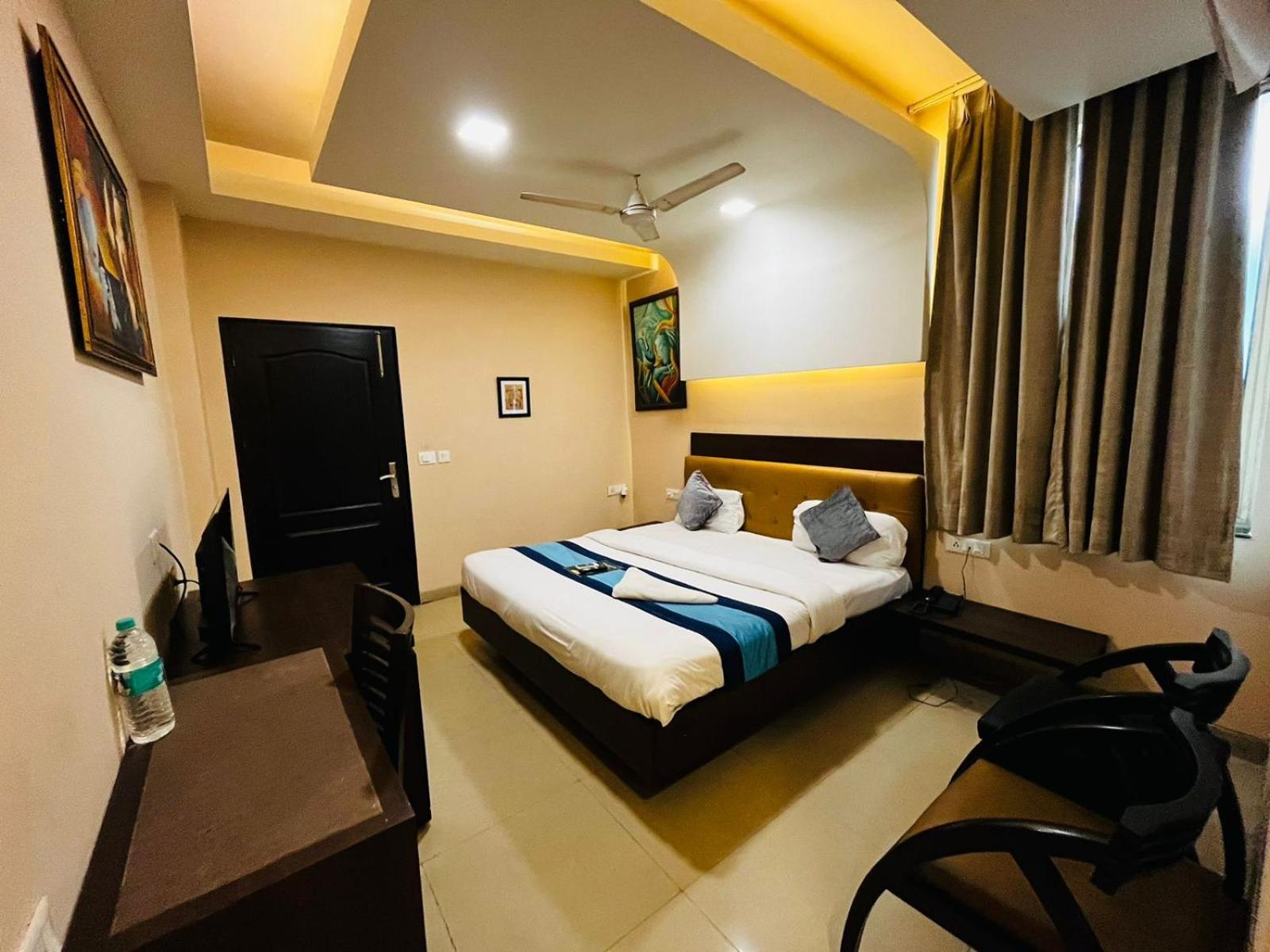 Hotel Mvr Stay By Admire Inn Noida Eksteriør bilde